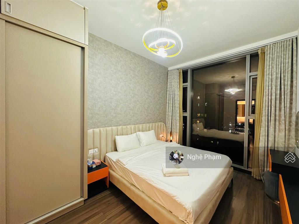 Cần bán căn hộ 1pn empire city. tầng cao, sẵn nội thất hiện đại, sang trọng, view sông bitexco