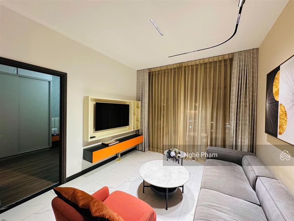 Cần bán căn hộ 1pn empire city. tầng cao, sẵn nội thất hiện đại, sang trọng, view sông bitexco