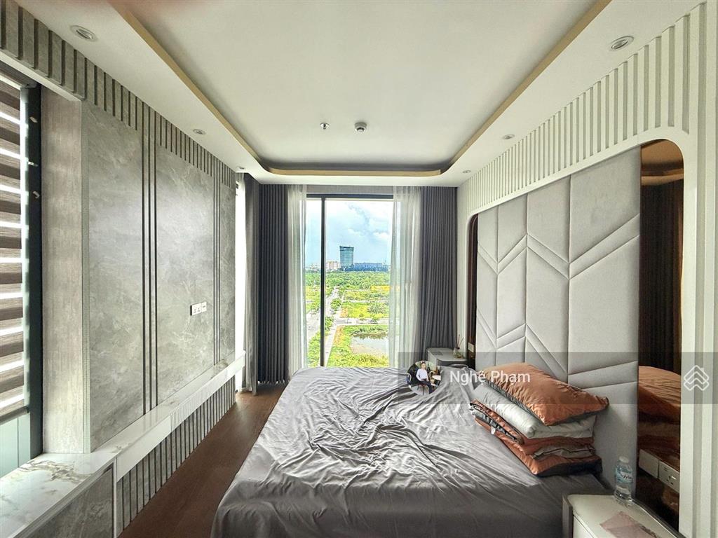 Bán căn hộ 2 phòng ngủ toà crest  metropole thủ thiêm. căn góc tầng cao, view thoáng. 0932 106 ***