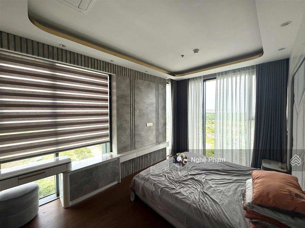 Bán căn hộ 2 phòng ngủ toà crest  metropole thủ thiêm. căn góc tầng cao, view thoáng. 0932 106 ***