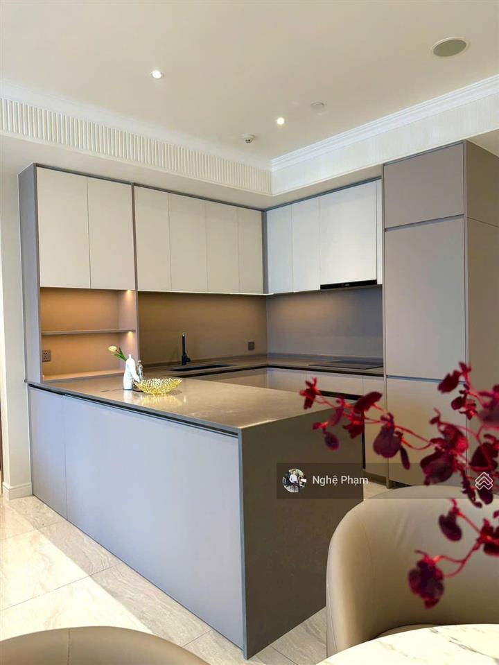 Hàng hiếm cần bán căn hộ 2pn the opera. tầng cao nội thất cao cấp, diện tích rộng, view sông.