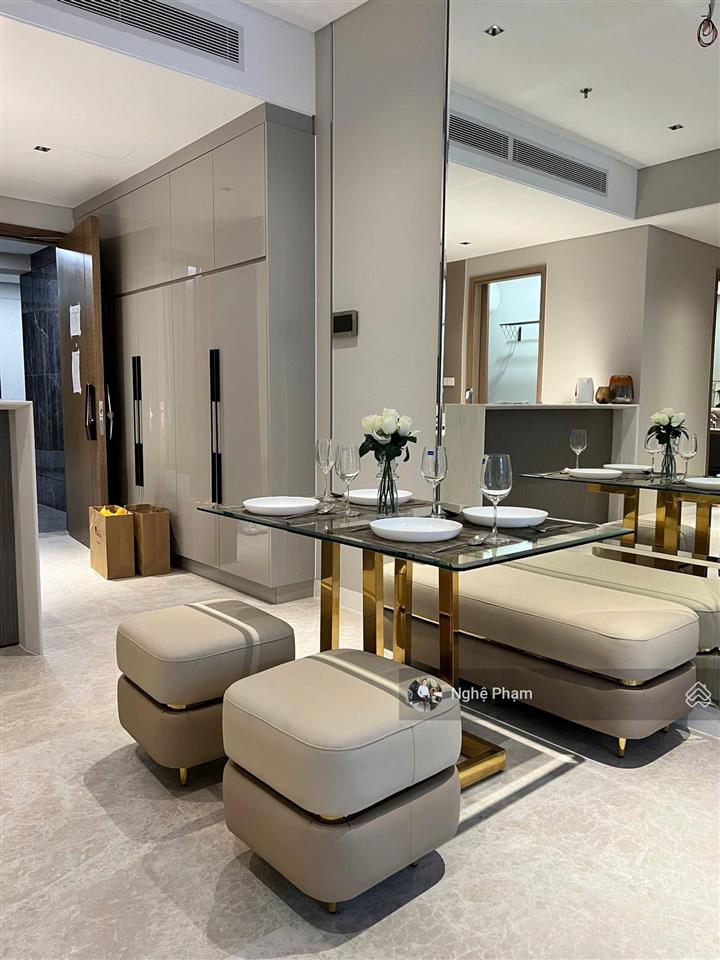 Cần bán căn hộ 2pn the river thủ thiêm, view hồ bơi, nội thất đẹp hiện đại. giá tốt nhất thị trường