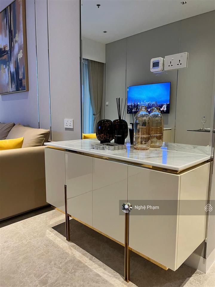 Cần bán căn hộ 2pn the river thủ thiêm, view hồ bơi, nội thất đẹp hiện đại. giá tốt nhất thị trường