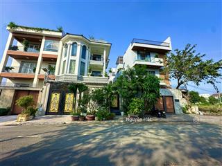 Bán đất biệt thự đường 12, phường bình an, quận 2. diện tích 10 x 30.5 = 305 m2. giá 45 tỷ
