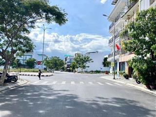 Bán nhanh lô góc đường số 13 khu đô thị hà quang 2 đối diện trung tâm thương mại giá chỉ 90tr/m
