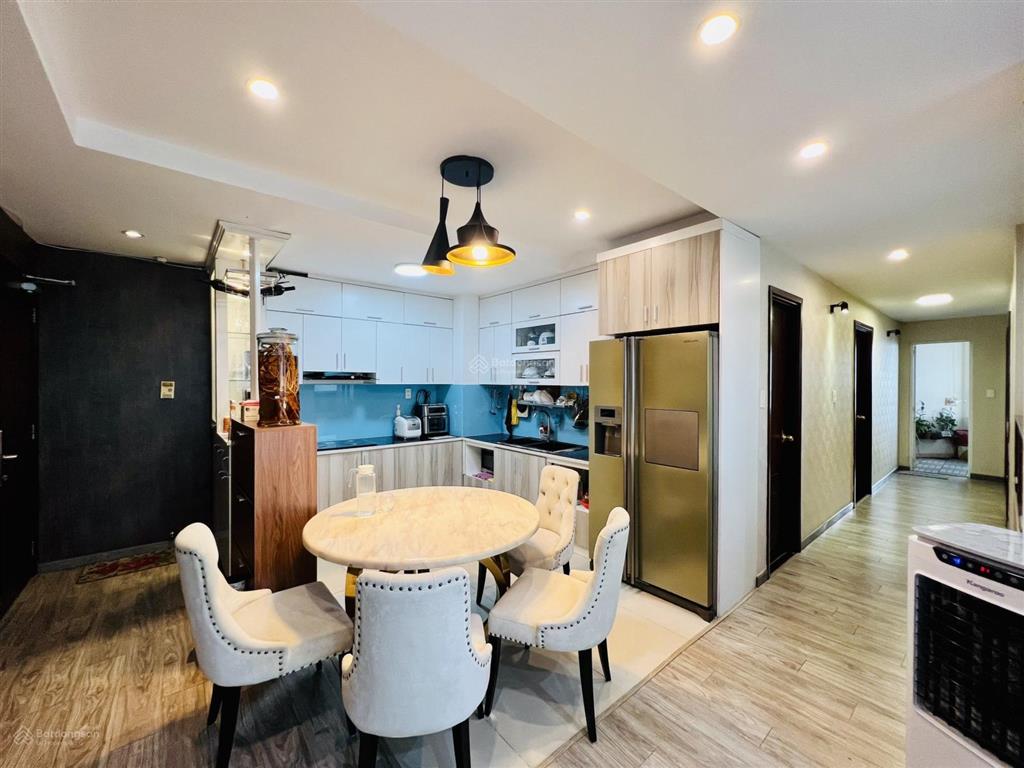 Bán căn hộ chung cư tại cao ốc thịnh vượng, 5,2 tỷ, 122m2, 4pn, 3wc, uy tín hot,  0938 264 ***