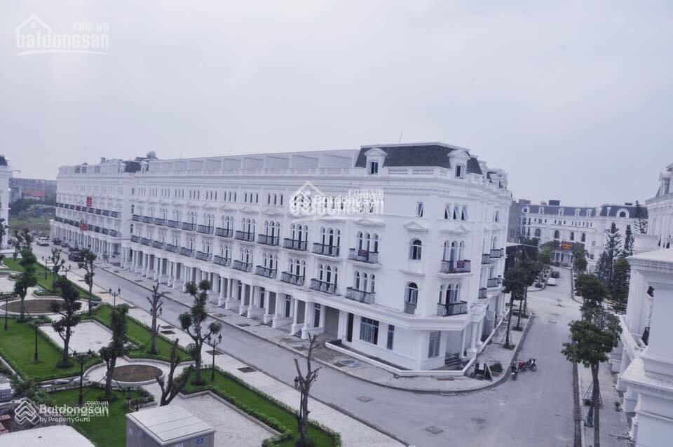 Bán liền kề louis mặt đường lớn giá tốt,  0979 008 ***