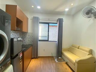 Cho thuê căn hộ dịch vụ mới có thang máy ngay trung tâm quận 1, dt 25m2, đầy đủ nội thất