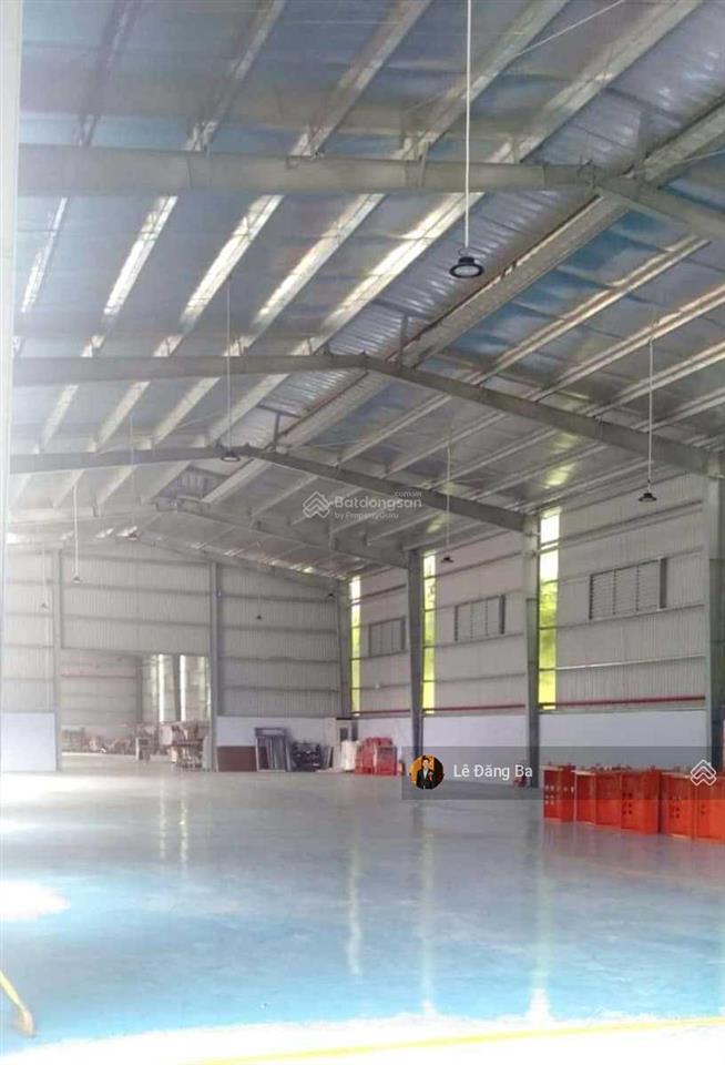 Xưởng ngộp cần bán giá chỉ 35 tỷ. diện tích 4554m2, đang cho thuê 150tr/tháng cụm vĩnh tân