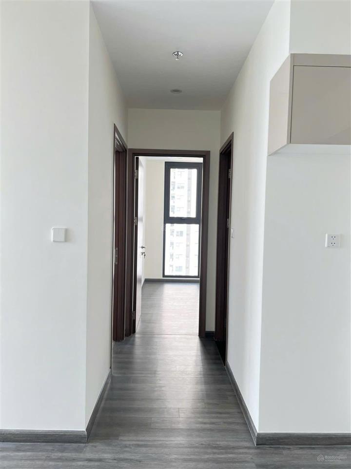 Bán căn hộ cao cấp 2pn+1 tòa tk1, 5.4 tỷ diện tích 72.1m2, tonkin vinhomes smart city