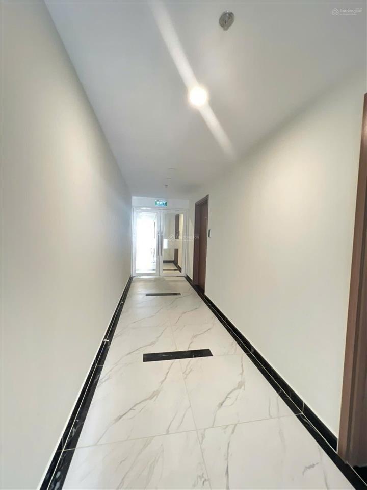 Bán căn hộ cao cấp 2pn+1 tòa tk1, 5.4 tỷ diện tích 72.1m2, tonkin vinhomes smart city