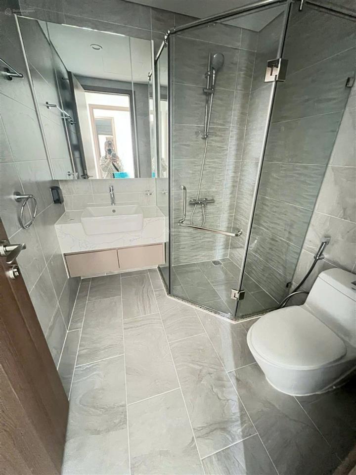 Bán căn hộ cao cấp 2pn+1 tòa tk1, 5.4 tỷ diện tích 72.1m2, tonkin vinhomes smart city