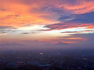 Chính chủ cần bán gấp căn hộ 2n2wc tòa tonkin 1, vinhomes smart city