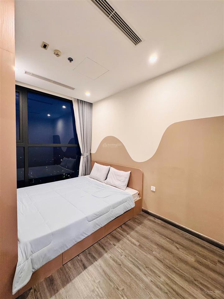 Chính chủ cần bán gấp căn hộ 2n2wc tòa tonkin 1, vinhomes smart city