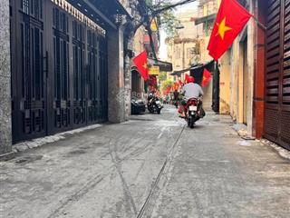 Nhà hẻm xe hơi đường trần quang diệu, quận 3, kế chợ nguyễn văn trỗi, giá chỉ 200 tr/m2