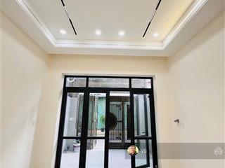 Bán nhà 3 tầng mới xây ngay cafe lộc vừng cạnh vạn phúc kinh doanh tốt giá 8 tỷ