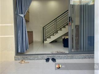 Nhà đẹp 4 tầng hiệp bình thủ đức, khu dân trí cao, đang cho thuê căn hộ dịch vụ