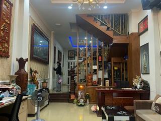 Bán nhà 1 trệt 3 lầu đường số 37 hiệp bình chánh có sân vườn, gara ô tô giá tốt