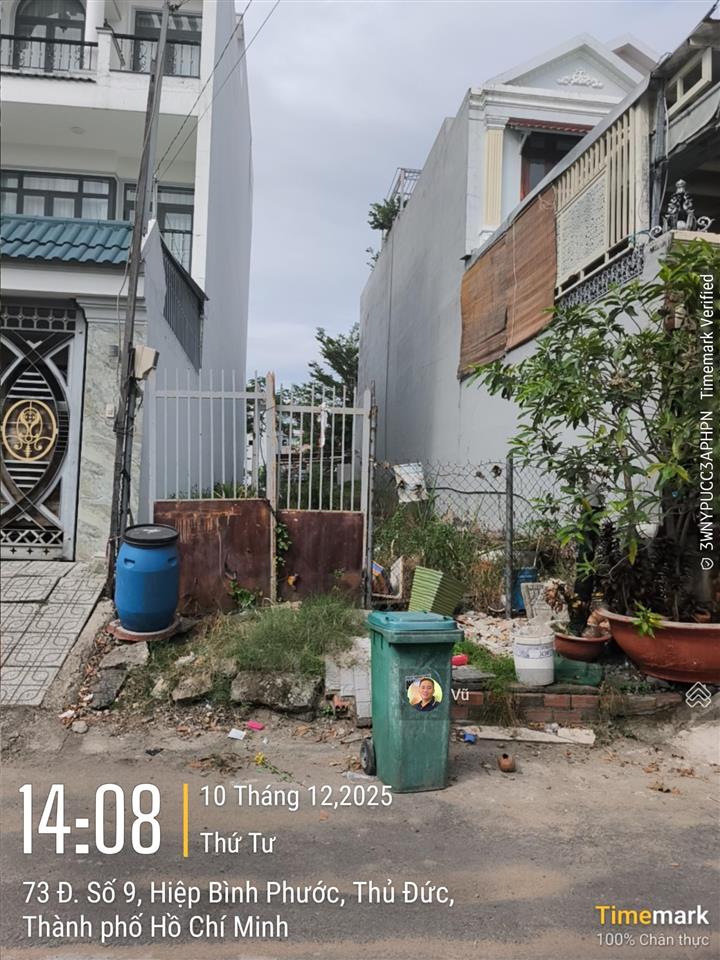 Bán lô đất mặt tiền đường số 9 gần khu biệt thự sông sài gòn, sổ riêng, giá 9.5 tỷ