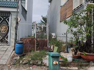 Bán lô đất mặt tiền đường số 9 gần khu biệt thự sông sài gòn, sổ riêng, giá 9.5 tỷ