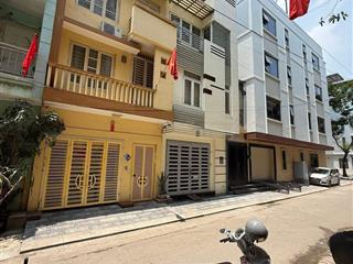 Kđt văn quán kinh doanh  68m2 nhà đẹp, chủ cần bán gấp