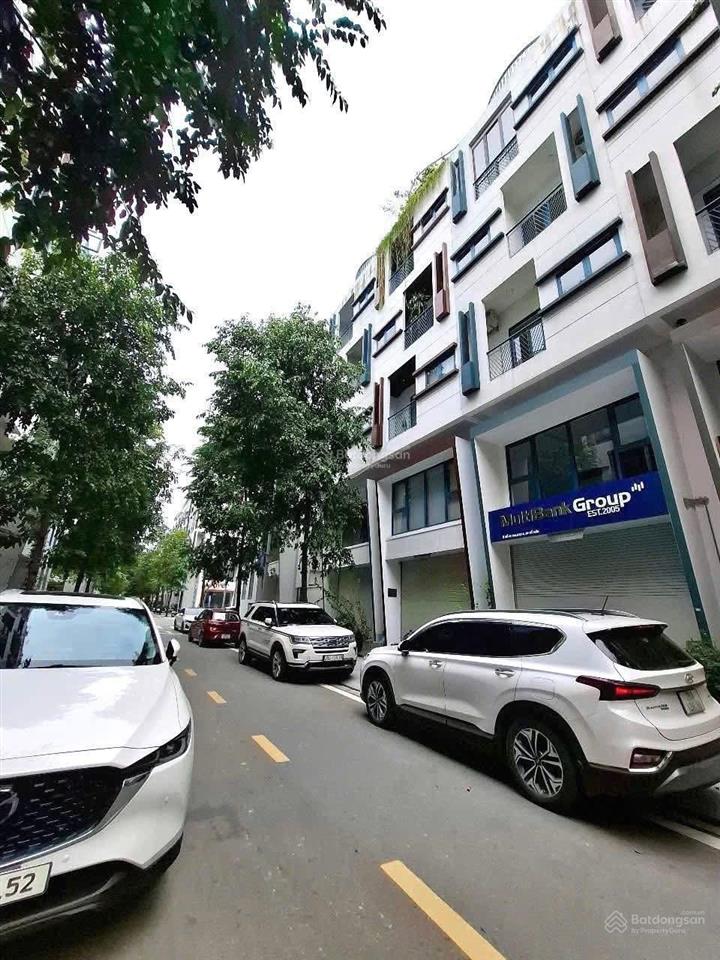 Galaxy ngân hà  kinh doanh  giá đầu tư  95m2  full nội thất thang máy