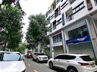 Galaxy ngân hà  kinh doanh  giá đầu tư  95m2  full nội thất thang máy