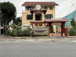 39.5tỷ biệt thự làng việt kiều châu âu mộ laolô góc, kinh doanh cà phê