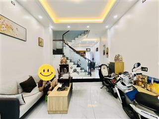 Chính chủ bán nhà gấp hẻm xe hơi quang trung p. 8, 3 tầng, 65m2 (4m2x15m), giá 6 tỷ 6