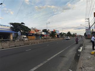 Bán đất tại đường quốc lộ 1a, giá siêu hời , diện tích 1800 m2