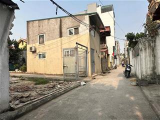 Bán đất giang biên, 43.7m2 lô góc, đường nhựa thông oto