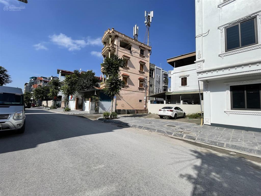 Bán đất phúc lợi, trục chính, 77m2 lô góc giá tốt