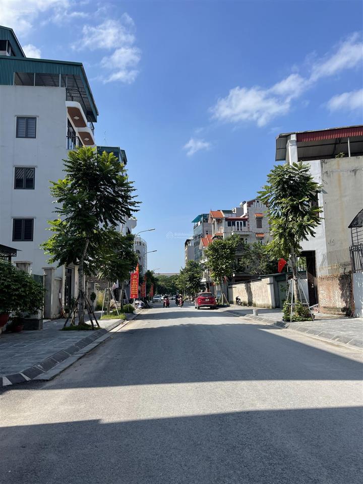 Bán đất phúc lợi, trục chính, 77m2 lô góc giá tốt