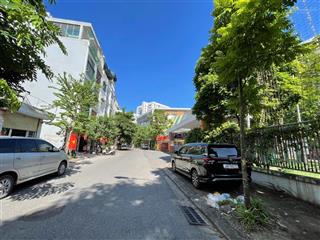 Bán đất tái định cư giang biên 40m2 vị trí đẹp