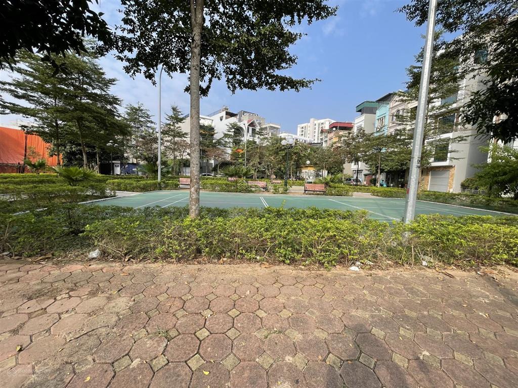 Bán đất tái định cư giang biên, 90m2 giá tốt