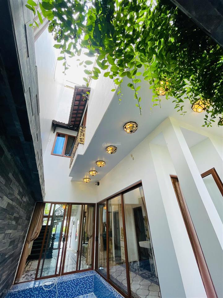 Bán nhà đẹp "tân cổ điển" rộng 150m2 tại liên chiểu, đà nẵng.