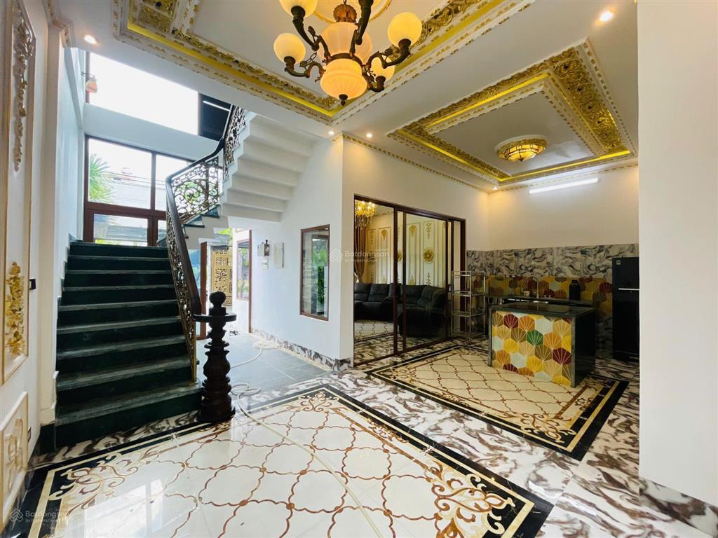 Bán nhà đẹp "tân cổ điển" rộng 150m2 tại liên chiểu, đà nẵng.