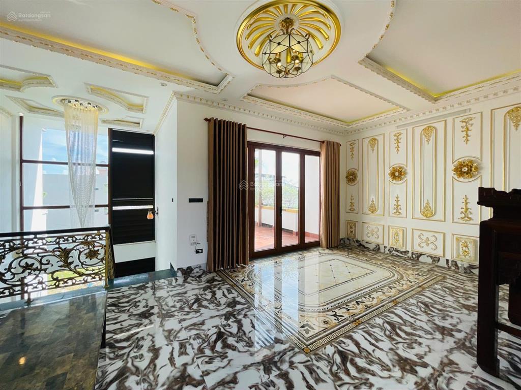 Bán nhà đẹp "tân cổ điển" rộng 150m2 tại liên chiểu, đà nẵng.