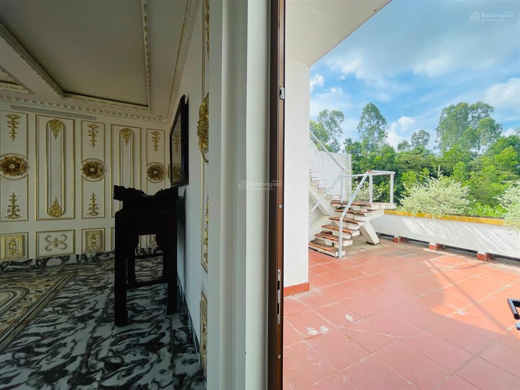 Bán nhà đẹp "tân cổ điển" rộng 150m2 tại liên chiểu, đà nẵng.