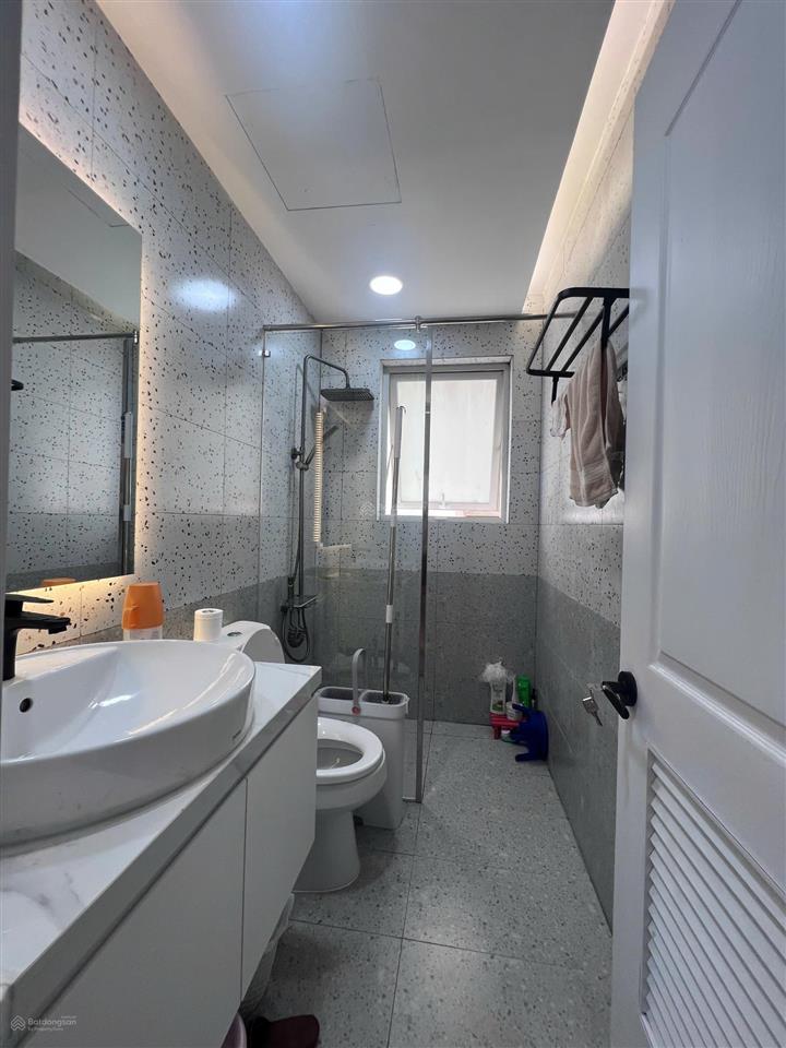 Dragon hill 1  119,5m2 (3pn  2wc)  sổ hồng, tầng cao. view hồ bơi & phú mỹ hưng