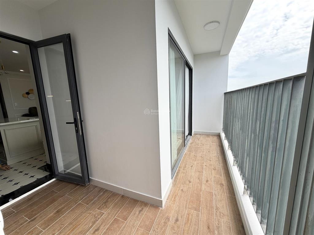 Lavida plus (q.7 cũ)  96m (3pn  2wc)  căn góc. view toàn cảnh phú mỹ hưng. decor đẹp. mới 100%