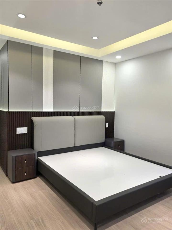 Bán gấp dragon hill 1  119,5m (2pn + 2wc)  sổ hồng  view phú mỹ hưng. căn góc. đã decor.