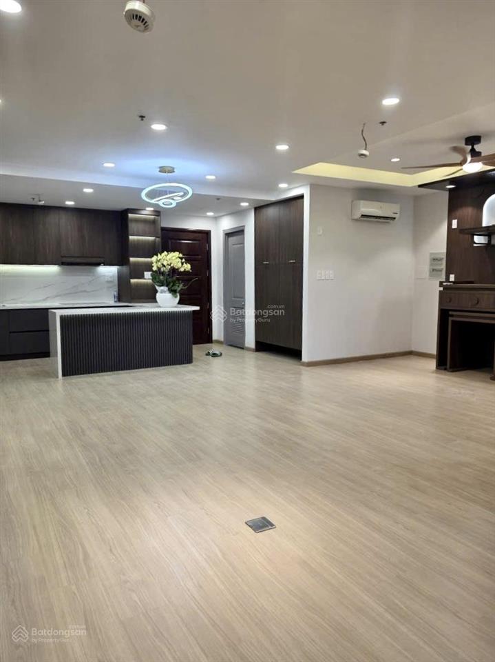 Bán gấp dragon hill 1  119,5m (2pn + 2wc)  sổ hồng  view phú mỹ hưng. căn góc. đã decor.