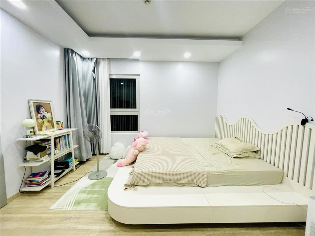 Bán căn hộ dragon hill 1  119,5m2 (3pn  2wc)  5,8 tỷ  sổ hồng, tường riêng, tầng đặc biệt