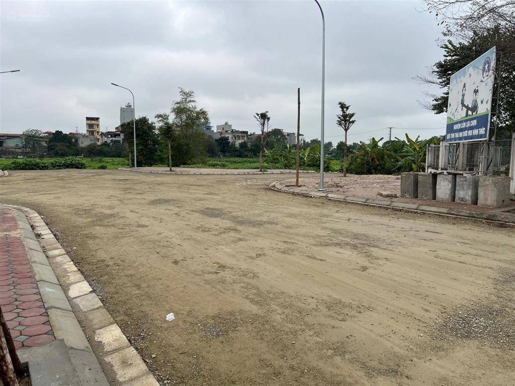 Bán đất đấu giá huỳnh cung tam hiệp thanh trì hà nội. đất phân lô có vỉa hè.  0868 171 ***