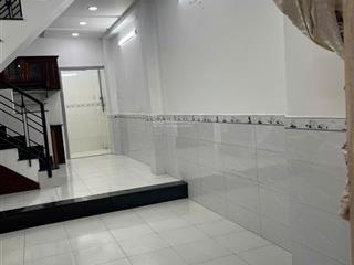 Cho thuê nguyên căn nhà mới đẹp 1 trục đường số 4, p16, gò vấp. nhà rộng chỉ 8tr5