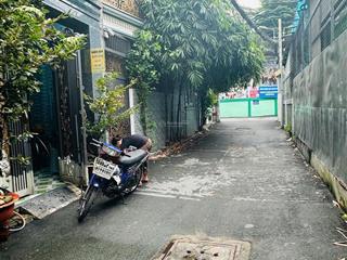 Chính chủ bán gấp nhà ngay cổng trường học cấp 1 2 3, p16, gò vấp. dt 55m2 xây 3tầng 3pn. chỉ 4tỷ89