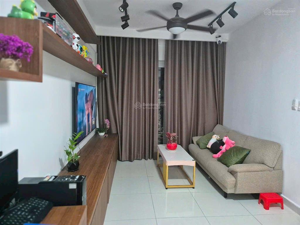Căn hộ cần cho thuê full nt nhà mới sơn, nội thất thiết kế chuẩn chất lượng cao cấp