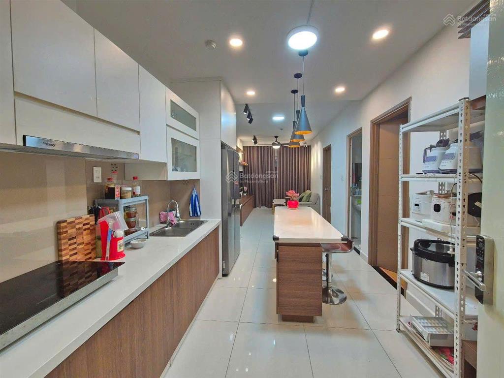Căn hộ cần cho thuê full nt nhà mới sơn, nội thất thiết kế chuẩn chất lượng cao cấp