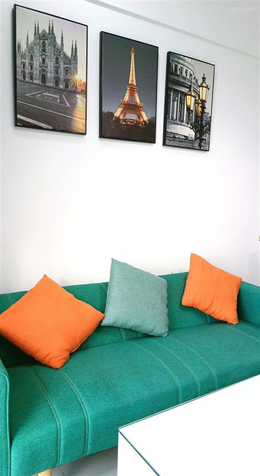 Cần cho thuê căn hộ nhà trống 65m2, 2p.n, 2 toilet, nhận nhà ở ngay.